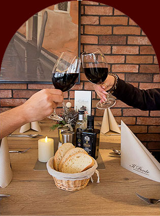 Contact Image Showcase 1